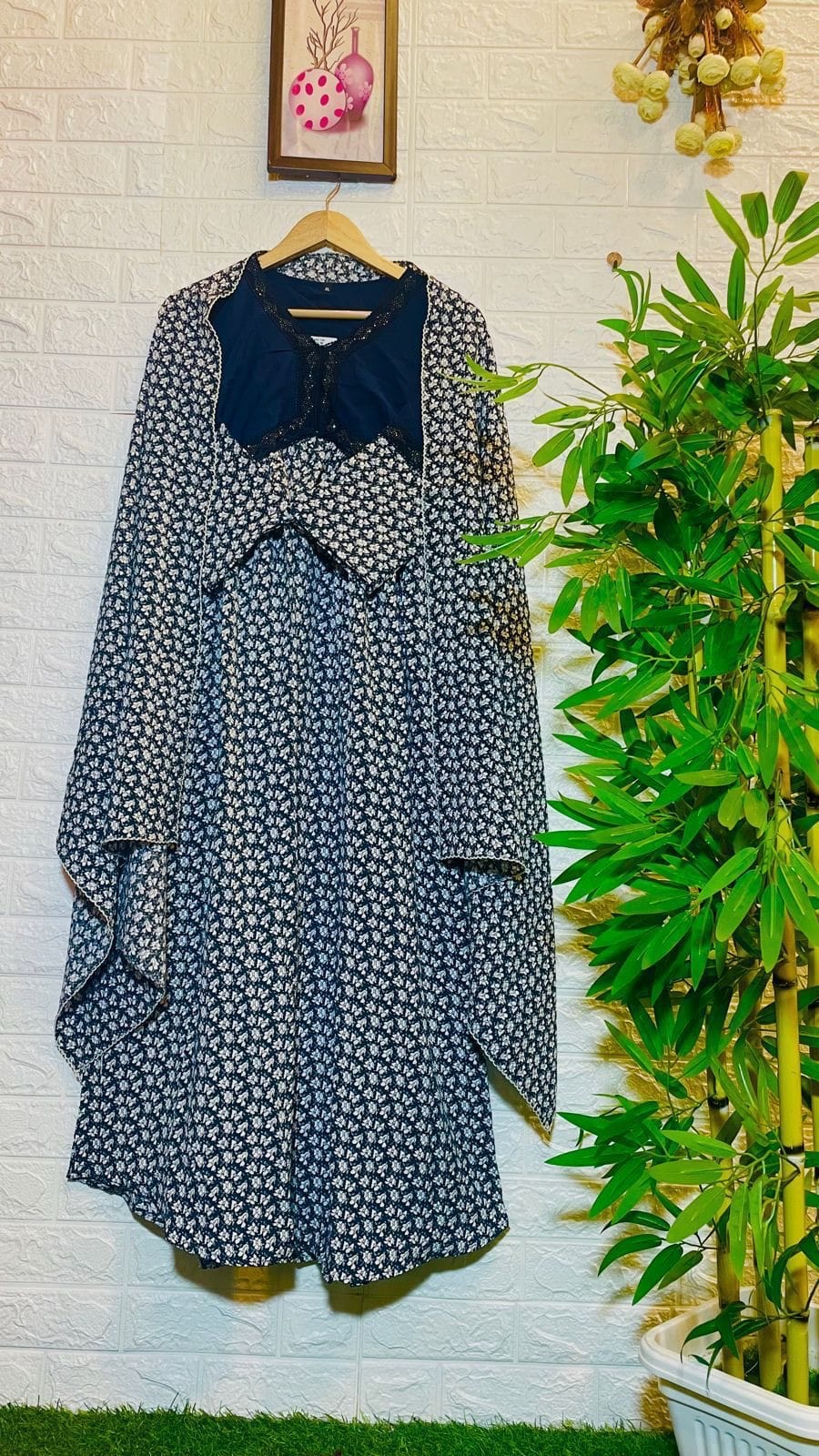 Gown with shall