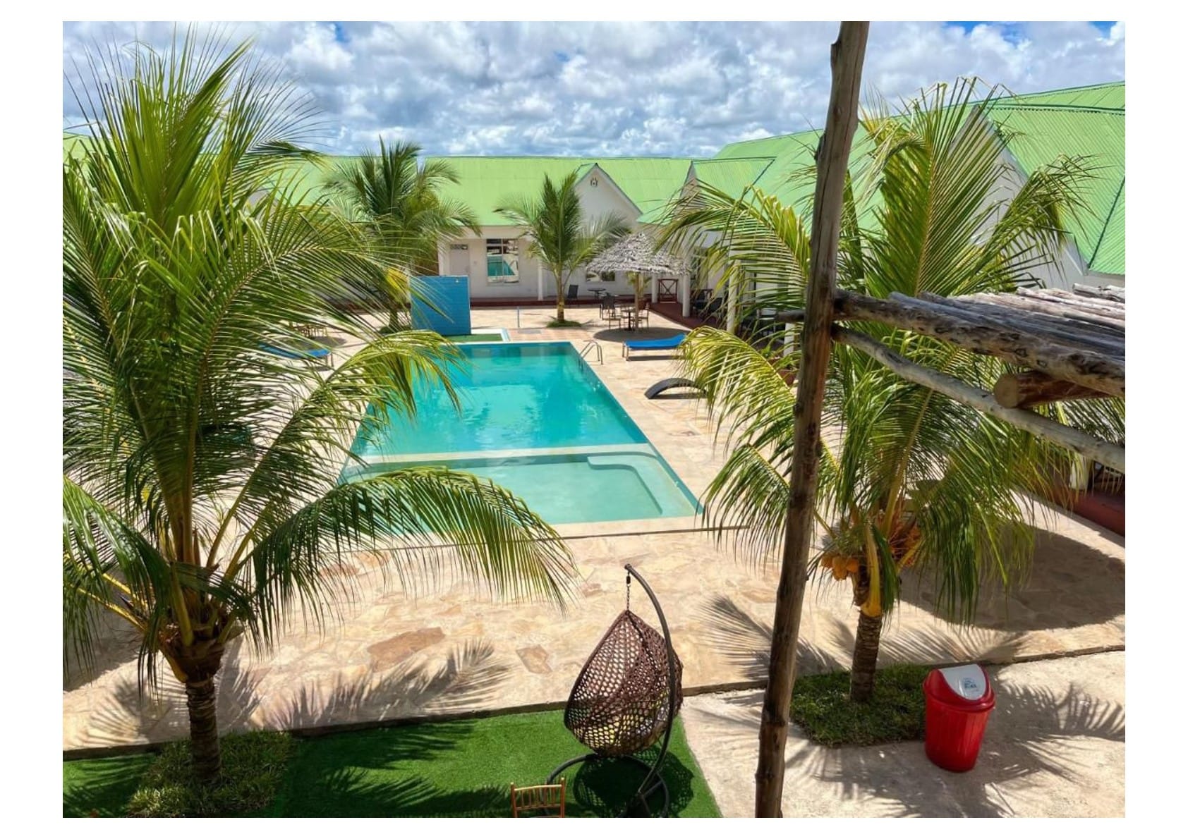 SUNRISE VILLAS