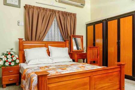Holiday House – 7 BHK