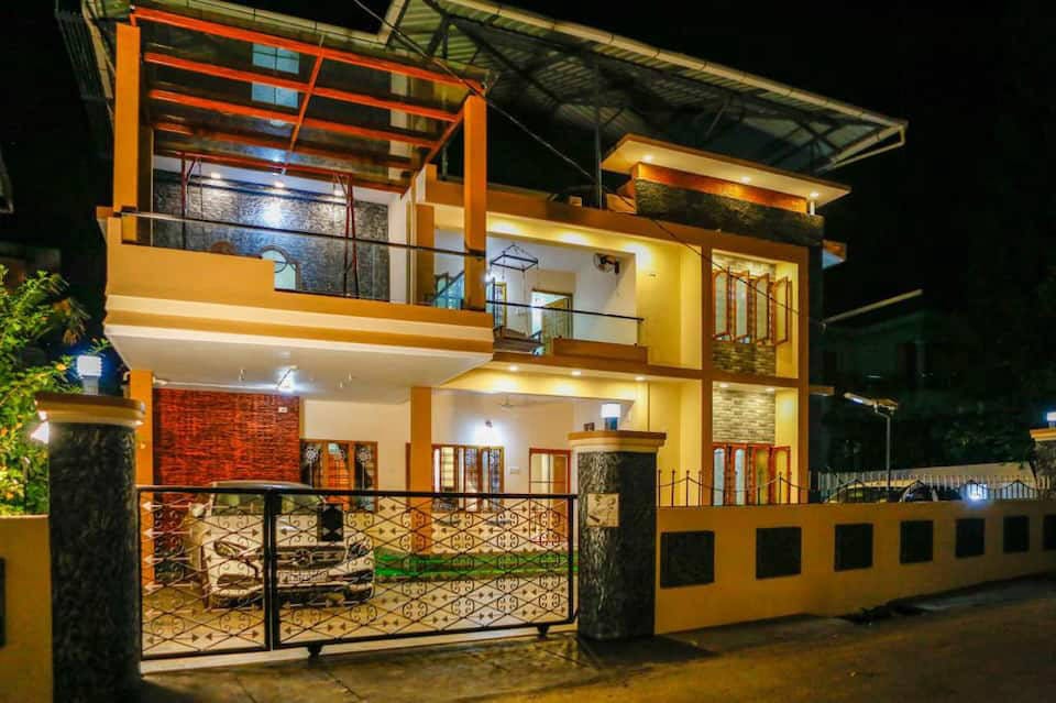 Holiday House – 7 BHK