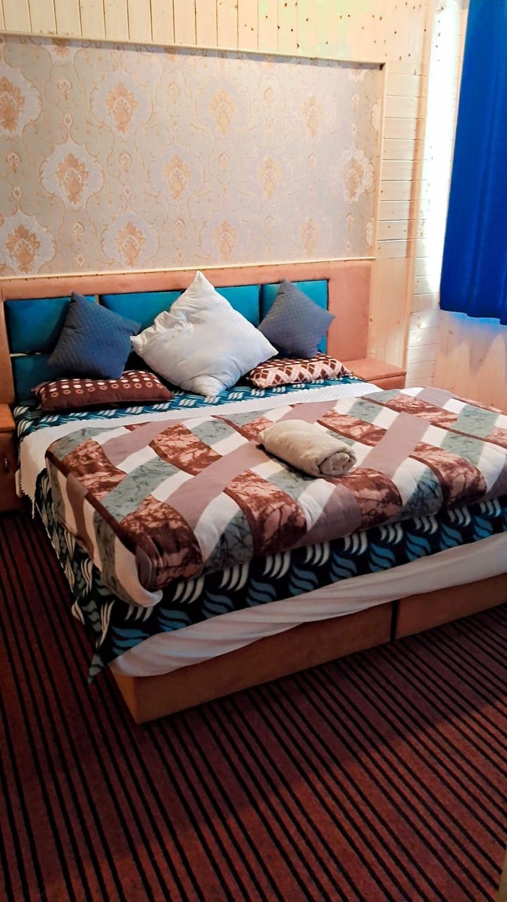 Super Deluxe – The Sarwah Hotel