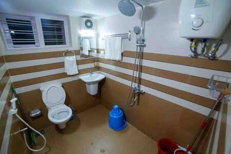 Holiday House – 6 BHK S
