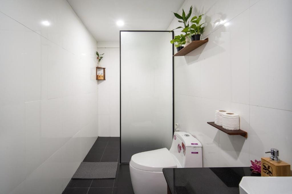 Pomelo Travel Outpost Hotel