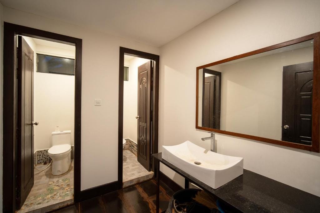 Pomelo Travel Outpost Hotel