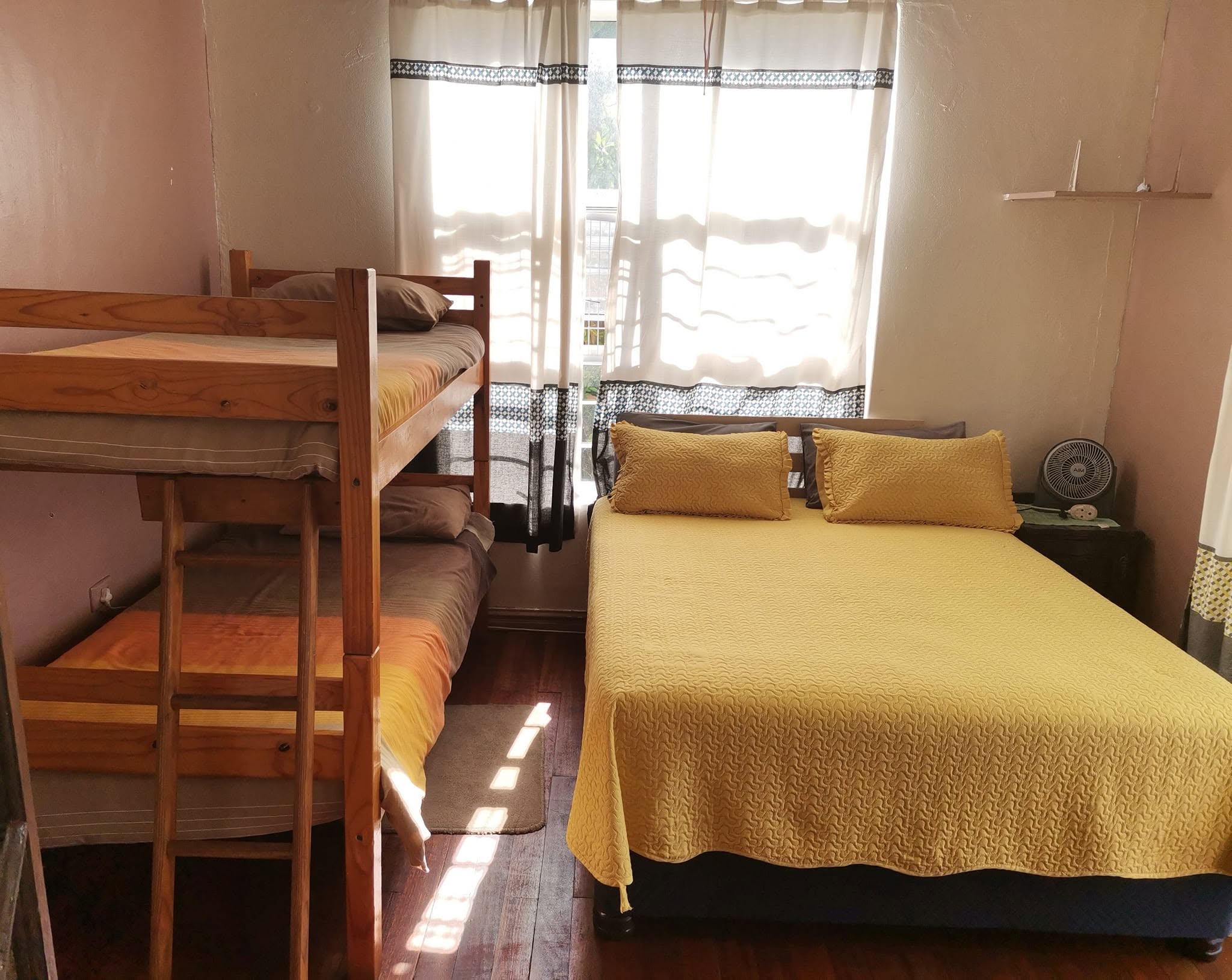 Unit 1 | A-Z Holiday Accommodation